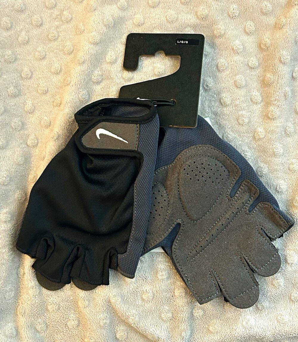 Nike Men’s Fingerless Training Workout Gloves Gray Black Size L NWT